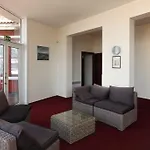 Jahtklubi Kulalistemaja 4*