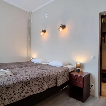 Jahtklubi Kulalistemaja 3*