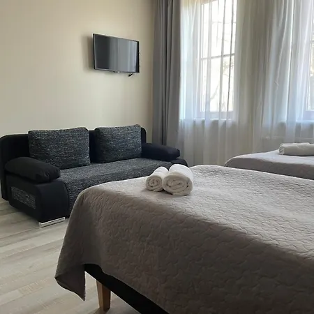 Jahtklubi Kuelalistemaja بيت ضيافة