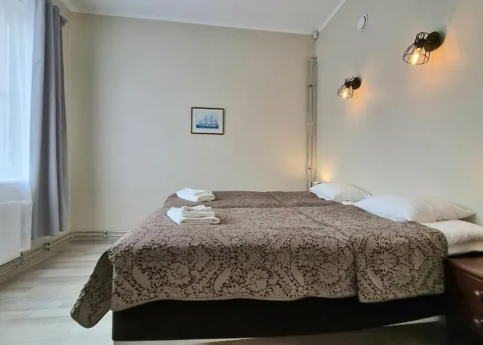 Jahtklubi Kulalistemaja 3* Parnu