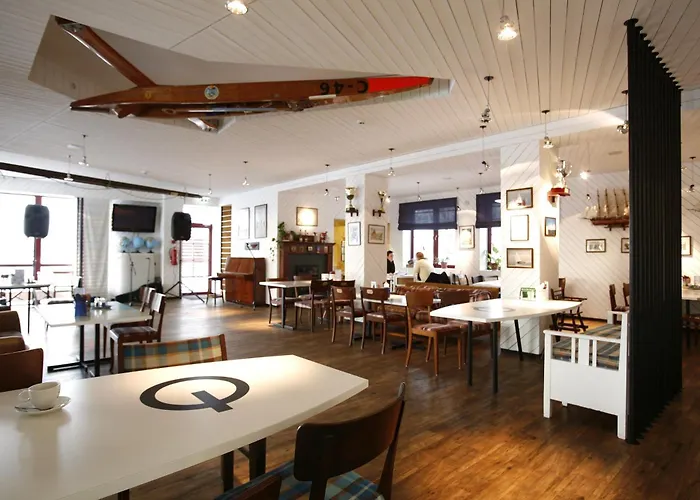 Guest house Jahtklubi Kulalistemaja 3*