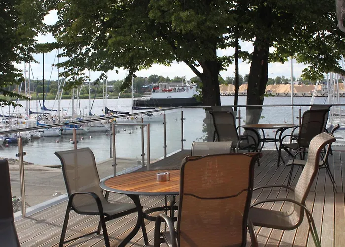 Guest house Jahtklubi Kulalistemaja Parnu