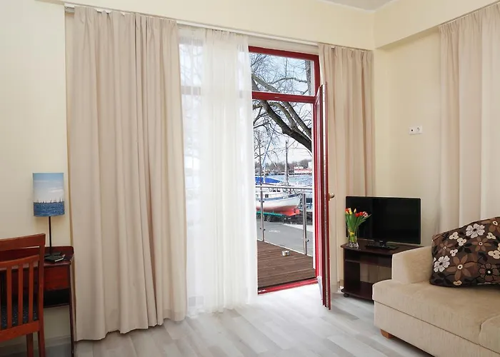 Jahtklubi Kulalistemaja Guest house