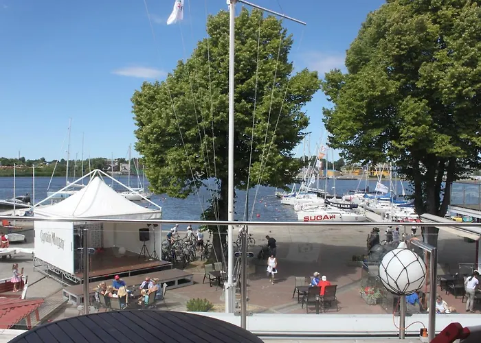 Jahtklubi Kulalistemaja Parnu